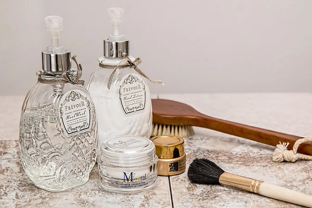 Seasonal Skincare Swaps for Elmwood's Humid Summers and Cold Winters
